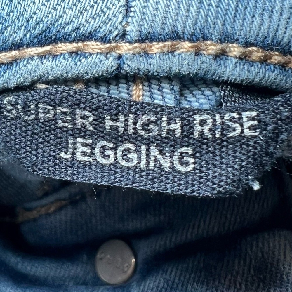 Aeropostale Womens Size 8 Super High Rise Jeggings Distressed Jean Frayed Hem - Picture 5 of 16